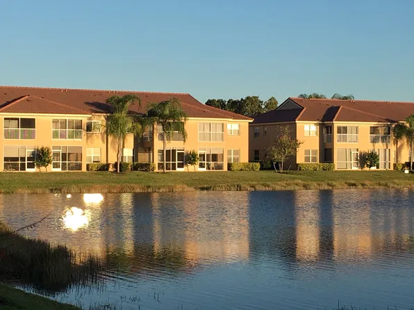 2590 Marshcreek Ln APT 201, Naples, FL 34119