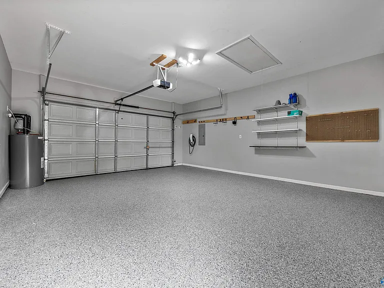 5104 Frankford Dr SE — Photo 31