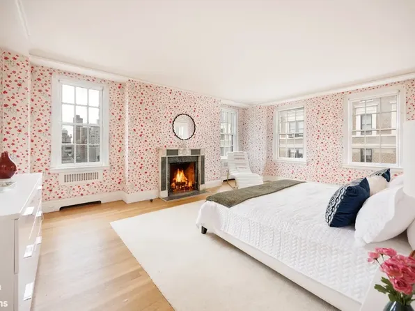 1001 Park Avenue image 9 of 16