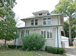 612 S Liberty St, Elgin, IL 60120