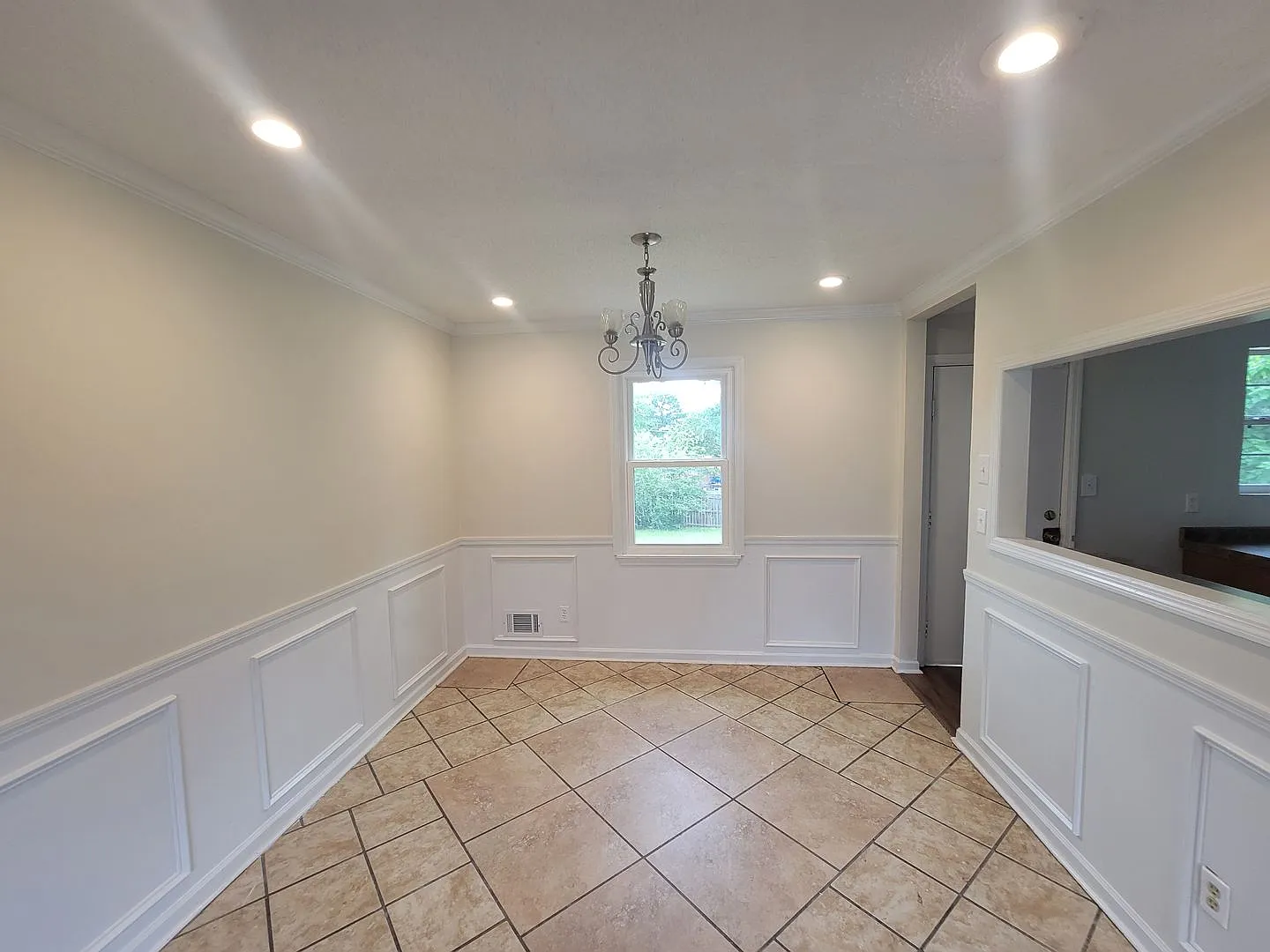 Windermere - Richmond County — Photo 4