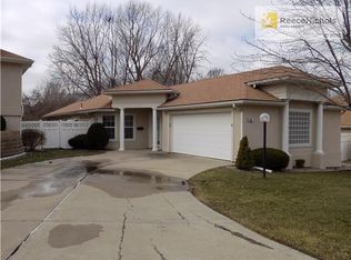 905 NW North Ridge Ct, Blue Springs, MO 64015