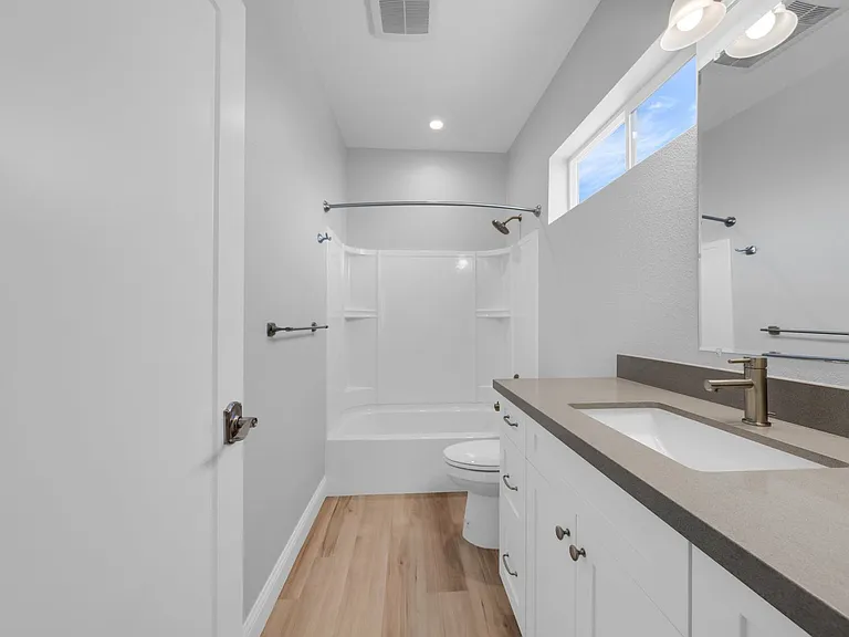 2016 - 2020 Dwight Way — Photo 12