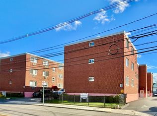 4 Van Zant St #A17, Norwalk, CT 06855