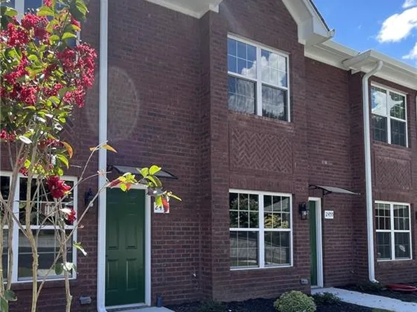 2451 Terrace Vw NW, Gainesville, GA 30501