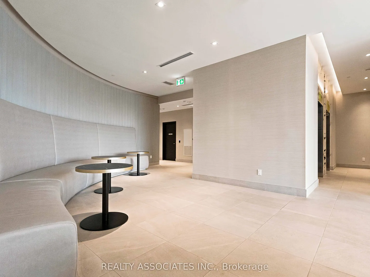 2 bed, $2,750 — Photo 4
