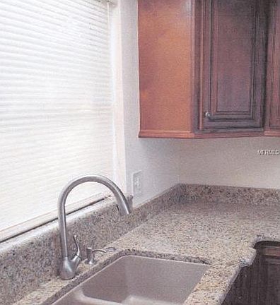 4th image of 5053 Blue Heron Dr