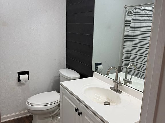2nd image of 4715 Shadylane Dr