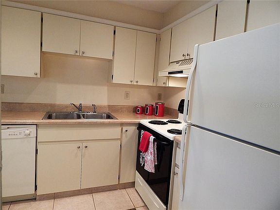 3rd image of 2700 Nebraska Ave APT 4-206