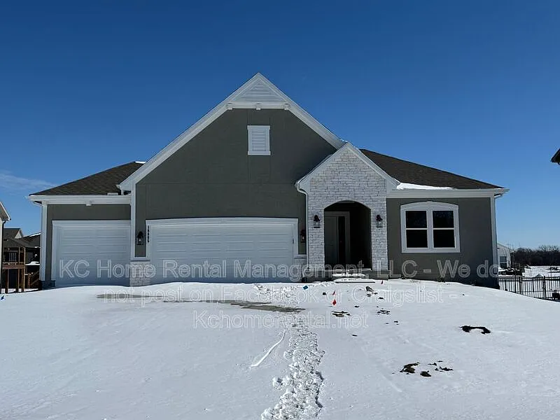 18805 Skyview Ln
