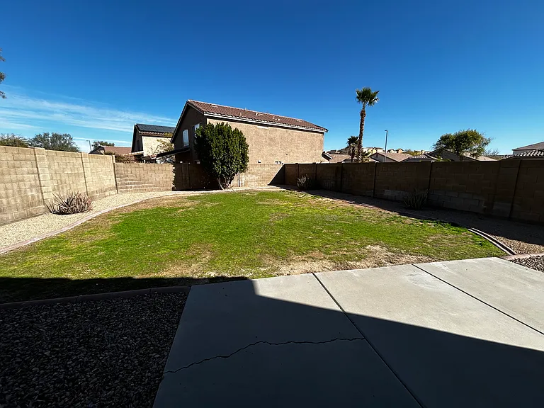 14704 W Carlin Dr — Photo 4
