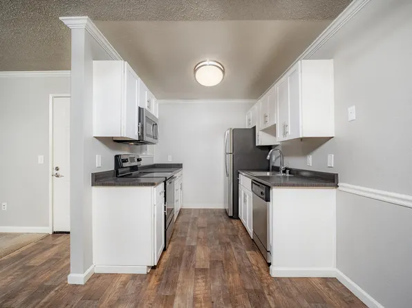 Plum Tree Apartments