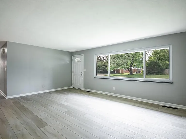 1191 Berna Ln — Photo 6