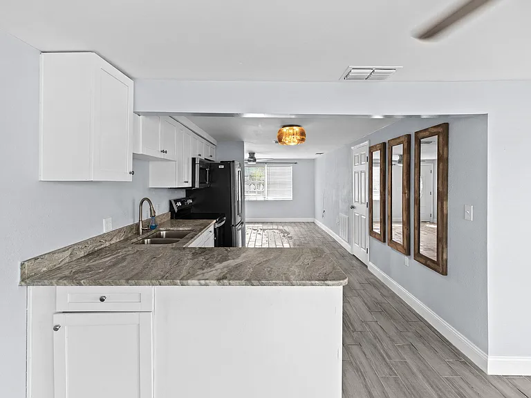 13916 Sommers Ave — Photo 14