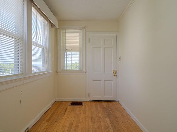 5th image of 407 6th Ave