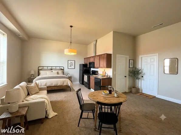 5 N. Front St., 5 N Front St APT 202, Yakima, WA 98901