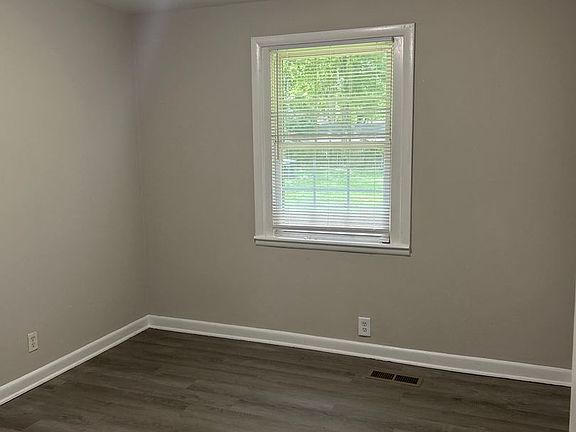 3rd image of 2022 Cypress Dr