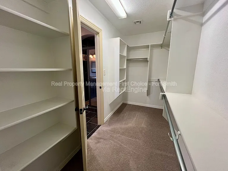 12200 Sycamore St — Photo 25
