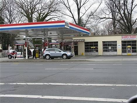 2nd image of 699 Fulton Ave