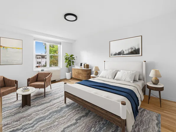 23-20 Bell Boulevard image 12 of 18