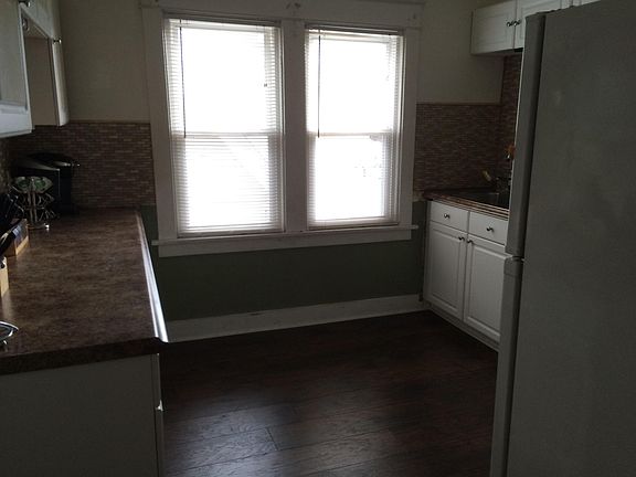 4th image of 83 Stevenson St #2
