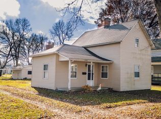 702 W Sugar St, Mount Vernon, OH 43050