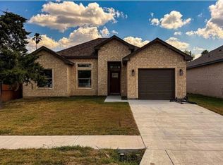 130 E Magnolia St, La Feria, TX 78559
