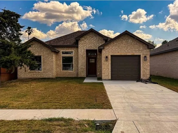 130 E Magnolia St, La Feria, TX 78559