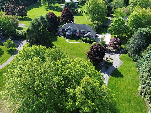 3rd image of 4969 Wolf Rd