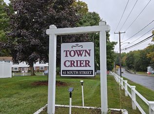 41 South St UNIT 17, Easthampton, MA 01027