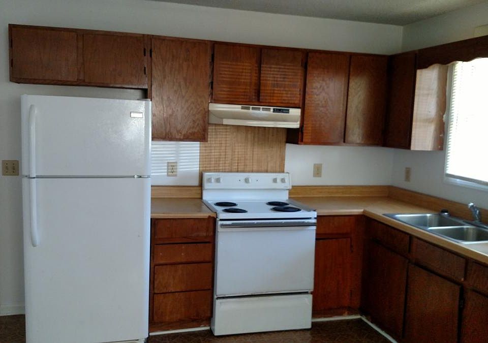 2nd image of 145 Karri Ln