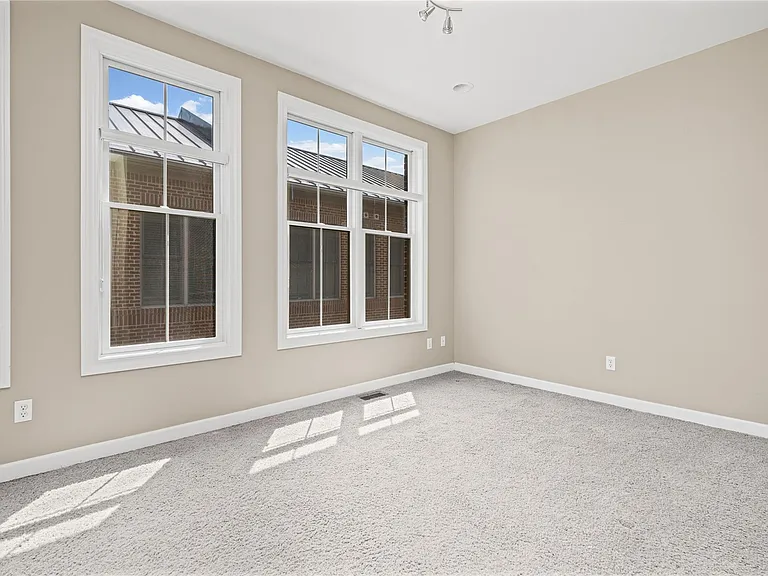 420 Lewis Ct — Photo 26