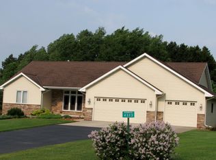 4323 Thorn Hill Trl, Green Bay, WI 54313