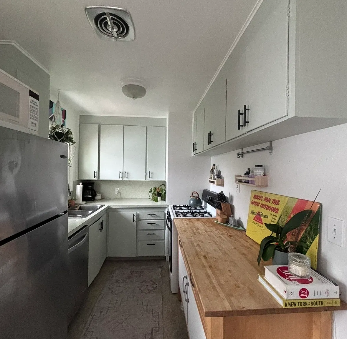 3 bed, 2100 sqft, $2,900 — Photo 2