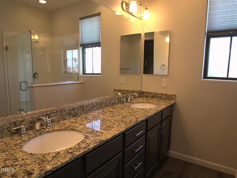 2090 S Dorsey Ln #1046 — Photo 35