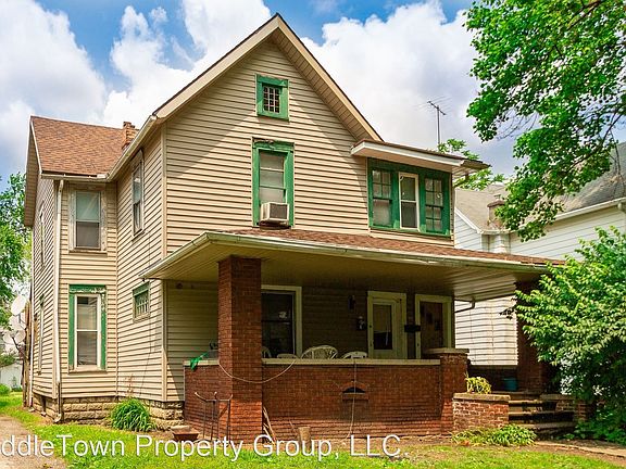 2nd image of 812 W Ashland Ave
