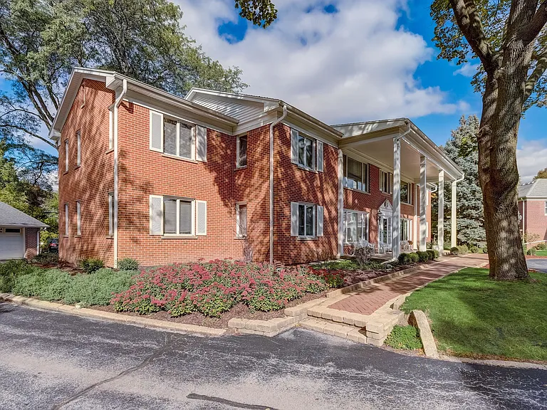 640 Dunleith Cir — Photo 2