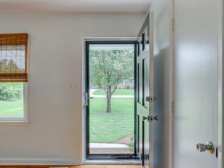 5422 Ridgewood Heights Dr — Photo 7