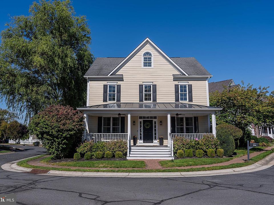 1st image of 100 Ravello Ct