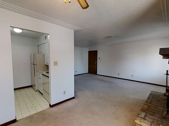 4th image of 1716 D Ave NE #C3