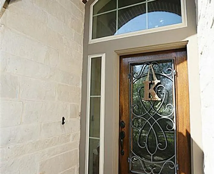 6707 Miller Shadow Ln — Photo 2