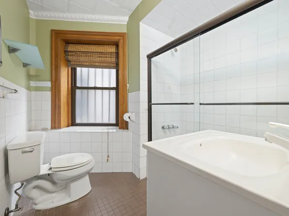 119 Prospect Park West image 6 of 7