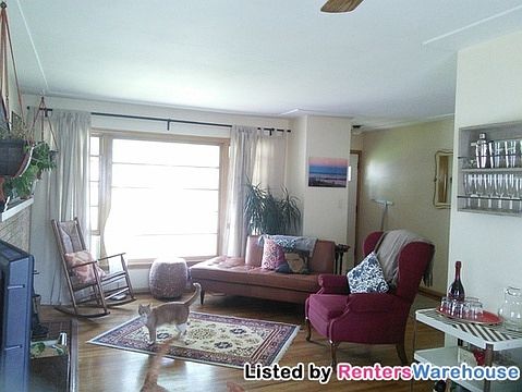 4th image of 1271 Saint Paul Ave