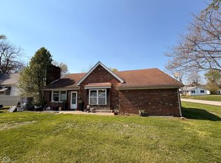 205 E Washington St, Loogootee, IN