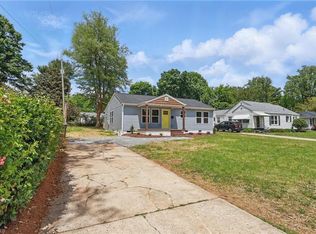 2322 Fernwood Dr, Greensboro, NC 27408