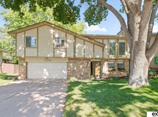 11036 Crown Point Ave, Omaha, NE 68164