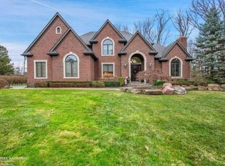 3341 Westchester Rd, Bloomfield Hills, MI 48304