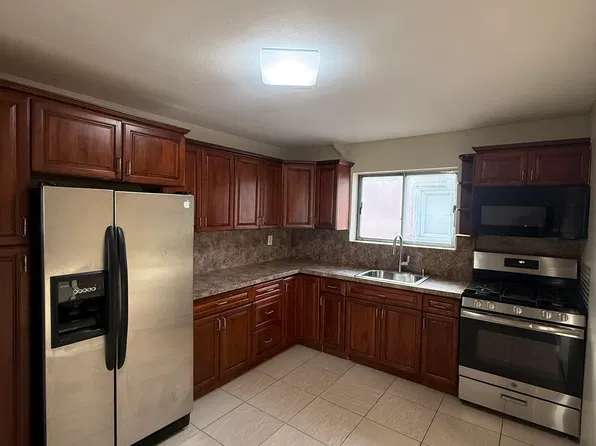 (undisclosed Address), Staten Island, NY 10303