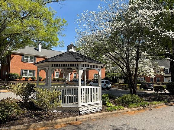 3rd image of 344 Hanover Arms Ct APT C