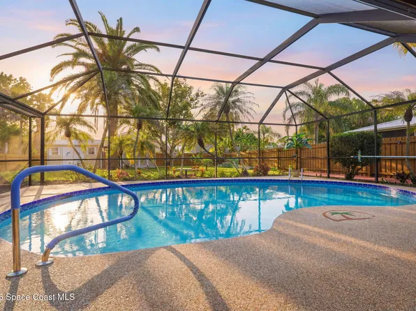 965 Elmont St NW, Palm Bay, FL 32907